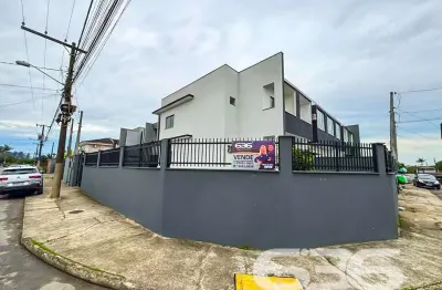 Casa com 3 quartos à venda na Albano Schimdt, 158, Boa Vista, Joinville