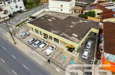 Casa comercial à venda na Rua Papa João XXIII, 1436, Iririú, Joinville