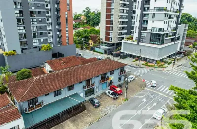 Casa comercial à venda na Rua Alexandre Schlemm, 750, Anita Garibaldi, Joinville
