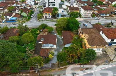 Casa comercial à venda na Rua Papa João XXIII, 722, Iririú, Joinville