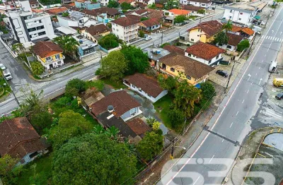Casa comercial à venda na Rua Papa João XXIII, 722, Iririú, Joinville