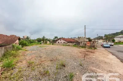 Terreno à venda na Rua Papa João XXIII, 523, Iririú, Joinville