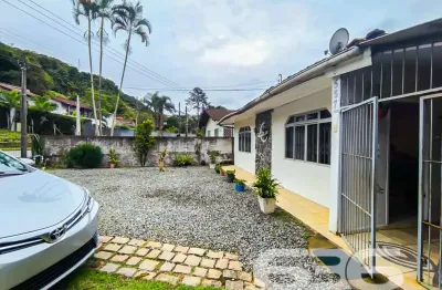 Casa com 3 quartos à venda na Valença, 557, Guanabara, Joinville