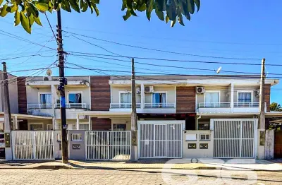 Casa com 2 quartos à venda na Rua Valença, 16, Guanabara, Joinville