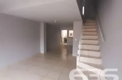 Casa com 3 quartos à venda na Rua dos Mecânicos, 293, Paranaguamirim, Joinville