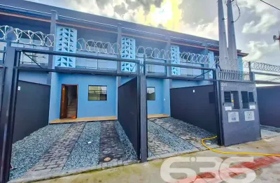 Casa com 2 quartos à venda na Rua dos Mecânicos, 674, Paranaguamirim, Joinville