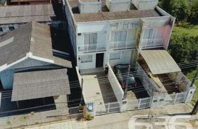 Casa com 2 quartos à venda na Benício Felipe Da Silva, 41, Adhemar Garcia, Joinville