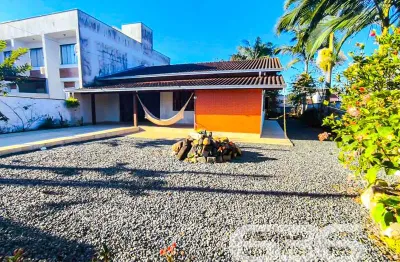Casa com 3 quartos à venda na Albano Schimdt, 297, Boa Vista, Joinville