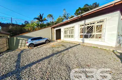 Casa com 4 quartos à venda na Voluntários Da Patria, 226, Itaum, Joinville