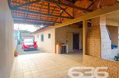 Casa com 3 quartos à venda na Rua Tuiuti, 562, Aventureiro, Joinville