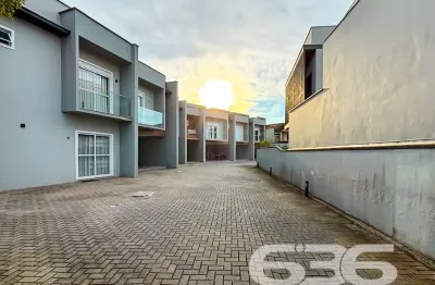 Casa com 2 quartos à venda na Rua Papa João XXIII, 128, Iririú, Joinville
