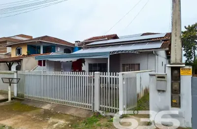Casa com 8 quartos à venda na Rua dos Mecânicos, 339, Paranaguamirim, Joinville