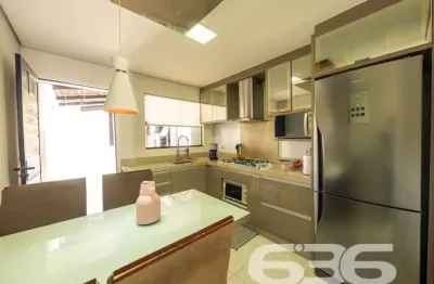 Casa com 2 quartos à venda na Rua Minas Gerais, 67, Nova Brasília, Joinville
