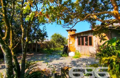 Casa com 2 quartos à venda na Avenida Três, Praia do Ervino, São Francisco do Sul