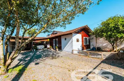 Casa com 4 quartos à venda na Rua Professor Eunaldo Verdi, 1636, Jardim Sofia, Joinville