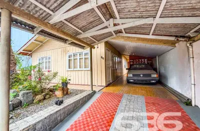Casa com 3 quartos à venda na Rua Tenente Antônio João, 60, Bom Retiro, Joinville