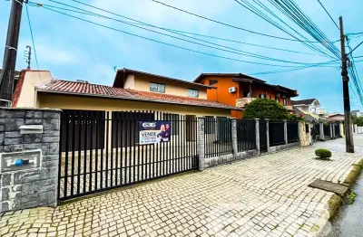 Casa com 4 quartos à venda na Pastor Guilherme Raú, 713, Saguaçu, Joinville