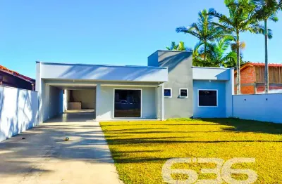 Casa com 4 quartos à venda na Rua Paraná, 11, Praia do Ervino, São Francisco do Sul