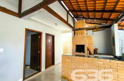 Casa com 3 quartos à venda na Avenida Paulo Schroeder, 360, Petrópolis, Joinville