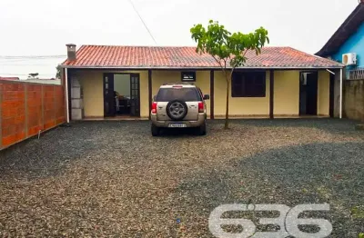 Casa com 1 quarto à venda na Avenida Três, Praia do Ervino, São Francisco do Sul