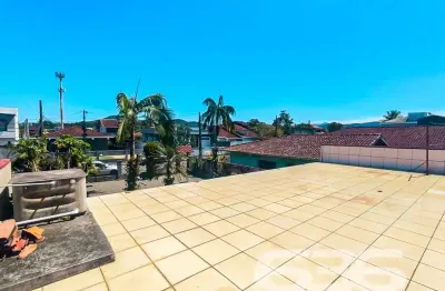 Casa com 4 quartos à venda na Rua Ponte Serrada, 542, Comasa, Joinville