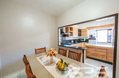 Casa com 3 quartos à venda na Rua Benício Felipe da Silva, 188, Adhemar Garcia, Joinville