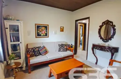 Casa com 3 quartos à venda na Rua Quinze de Novembro, 47, Vila Nova, Joinville