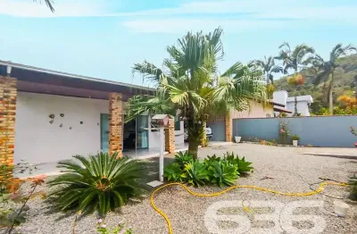 Casa com 3 quartos à venda na Rua Imigrantes, 583, Ubatuba, São Francisco do Sul