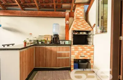 Casa com 3 quartos à venda na Rua Santa Catarina, 194, Floresta, Joinville