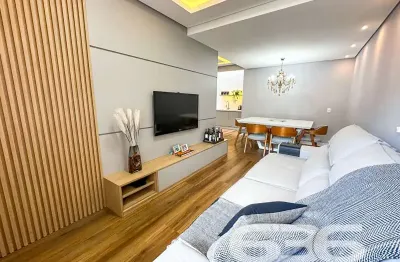 Casa com 3 quartos à venda na Avenida Paulo Schroeder, 495, Petrópolis, Joinville