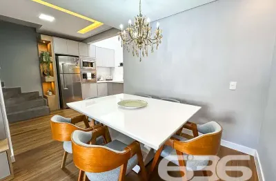 Casa com 3 quartos à venda na Avenida Paulo Schroeder, 495, Petrópolis, Joinville