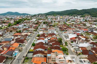 Casa com 2 quartos à venda na Rua Tuiuti, Aventureiro, Joinville