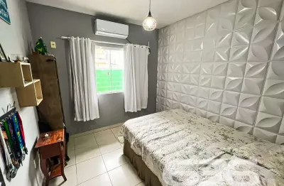 Casa com 2 quartos à venda na Rua Quinze de Novembro, 733, Vila Nova, Joinville