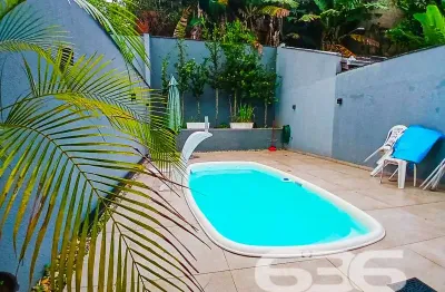 Casa com 3 quartos à venda na Rua Almirante Jaceguay, 120, Costa e Silva, Joinville