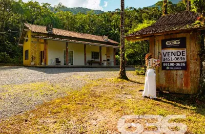 Chácara / sítio com 3 quartos à venda na Rua Quinze de Novembro, 4400, Vila Nova, Joinville