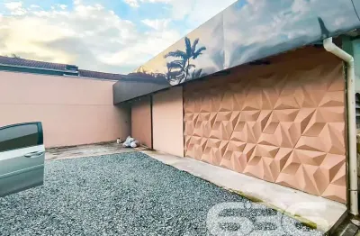 Casa comercial à venda na Rua Waldemiro José Borges, 301, Itinga, Joinville