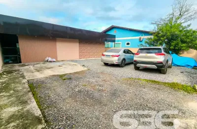 Casa comercial à venda na Rua Waldemiro José Borges, 301, Itinga, Joinville