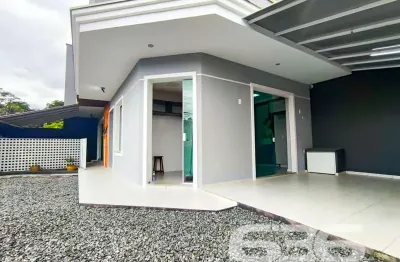 Casa com 4 quartos à venda na Rua Quinze de Novembro, 426, Glória, Joinville