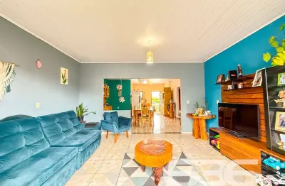 Casa com 6 quartos à venda na Rua Monsenhor Gercino, 312, João Costa, Joinville