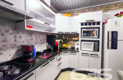 Apartamento com 2 quartos à venda na Rua Papa João XXIII, 1215, Iririú, Joinville