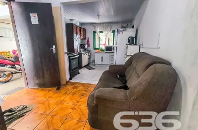 Casa com 3 quartos à venda na Rua Benício Felipe da Silva, 14, Adhemar Garcia, Joinville