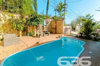 Casa com 3 quartos à venda na Rua Voluntários da Pátria, 157, Itaum, Joinville