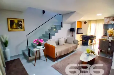 Casa com 3 quartos à venda na Rua Albano Schmidt, 344, Boa Vista, Joinville