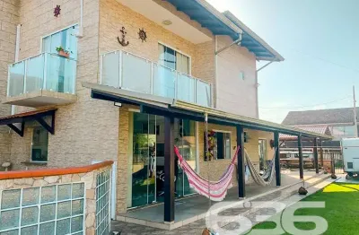 Casa com 2 quartos à venda na Nereu Ramos, 433, Salinas, Balneário Barra do Sul