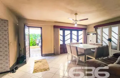 Casa com 4 quartos à venda na Rua Albano Schmidt, 709, Boa Vista, Joinville