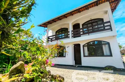 Casa com 4 quartos à venda na Rua Quinze de Novembro, 327, Glória, Joinville