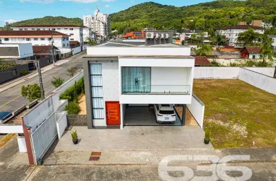 Casa com 3 quartos à venda na Rua Pastor Guilherme Rau, 104, Saguaçu, Joinville
