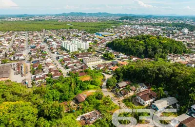 Terreno à venda na Rua Albano Schmidt, 440, Boa Vista, Joinville