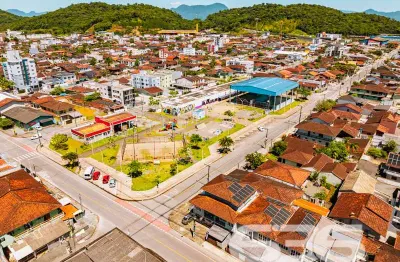 Casa comercial à venda na Rua Tuiuti, 563, Aventureiro, Joinville