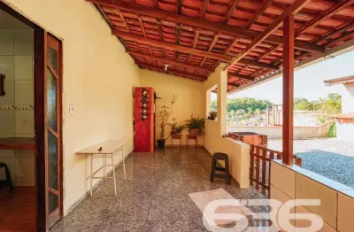 Casa com 3 quartos à venda na Rua Monsenhor Gercino, 135, João Costa, Joinville